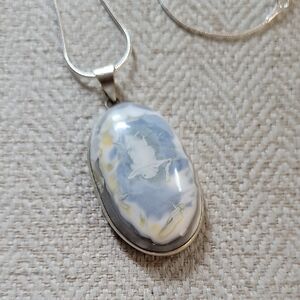 OWYHEE OPAL BOLD PENDANT NECKLACE